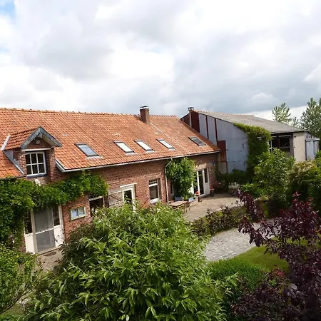 Modern In With Garden Vakantiehuis
