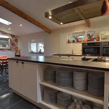 Modern In With Garden Vakantiehuis *